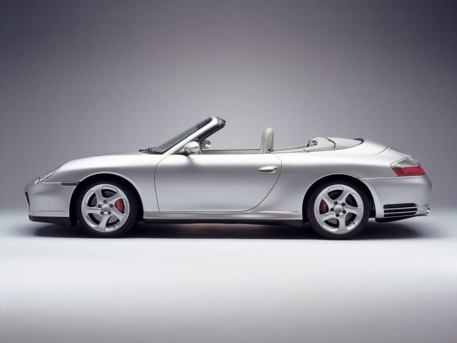  Porsche 911 Carrera 4S Cabriolet 2004 года  (фото 2 из 15)